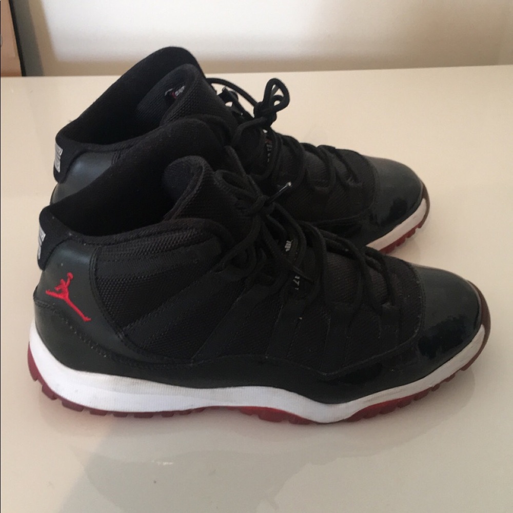 Air jordan 11 bred